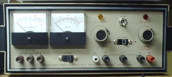  Photo of a Heathkit IP-17 power supply.