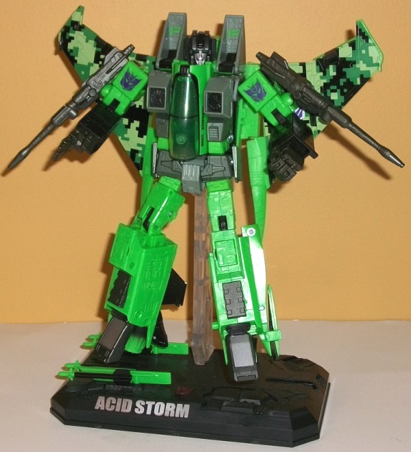transformers masterpiece acid storm
