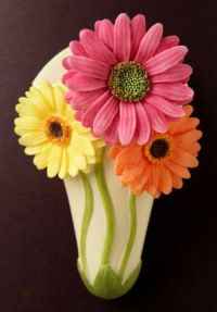 Gerbera Daisy Bud Vase Magnet