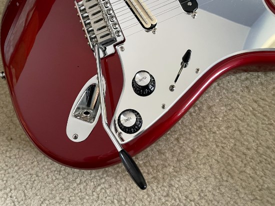 Squier Standard Series Stratocaster HSS Mirror Pickguard Electric