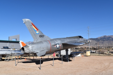 F-105D 61-0107 49th tactical fighter wing