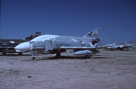 https://www.angelfire.com/dc/jinxx1/Phantoms/F-4C_64-0811__123rd_FIS___AMARC__Apr_87__1a.jpg