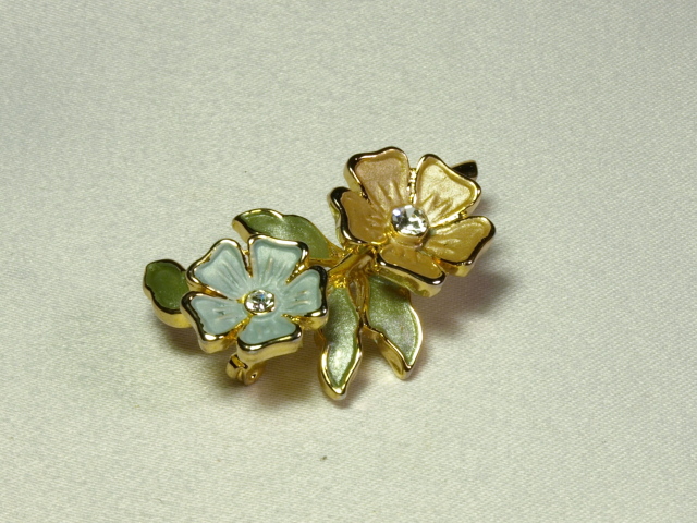 Flower Pin