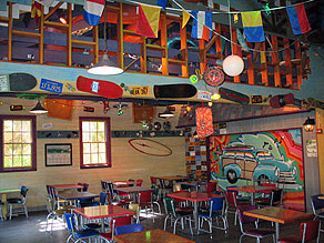 Pizza Oom Mow Mow - Paradise Pier Area - California Adventure