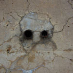 skeleton crack in wall