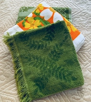 Vintage 1970s Bath Towels