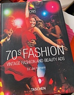 70s Fashion - Vintage Fashion and Beauty Ads