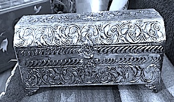 Jewelry Box Ornate Tin