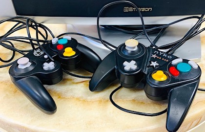 Nyco Star GameCube Wired Controller