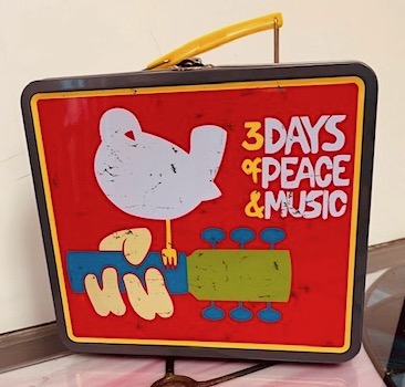 Retro 1969 Woodstock Lunch Box