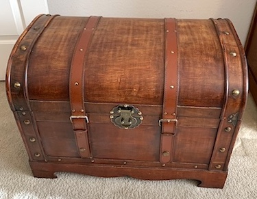 Pirate Treasure Camel Trunk