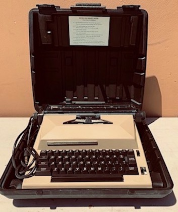 1980s Sears The Scholar with Correction Typewriter