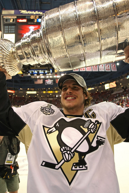 Dave Lozo's Bag Skate: Why Sidney Crosby Is the Only Choice for the Hart  Trophy, News, Scores, Highlights, Stats, and Rumors
