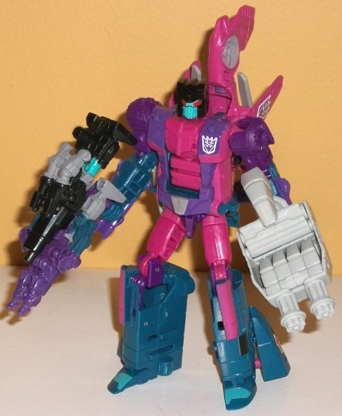 Robot Mode (w/ Shrute & Singe, Weapon Modes)