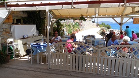 Alonissos restaurants, To Fanari restaurant in Steni Vala