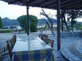 Zombos Taverna in Agios Georgios, Antiparos