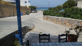 Iraklia, Perigiali taverna