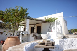 La Villa di Zazopetra, Menetes, Karpathos