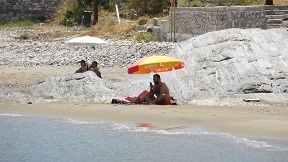 Apollonas beach