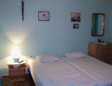 Agnes Rooms, Kini Beach, Syros
