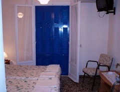 Agnes Rooms, Kini Beach, Syros